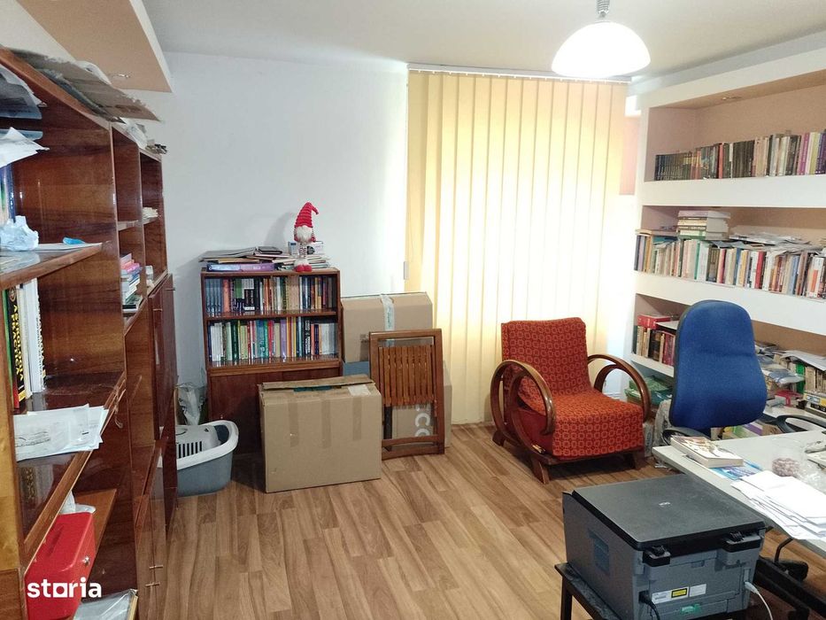 Vând apartament cu 4 camere , amenajat lux , Str. Ady Endre