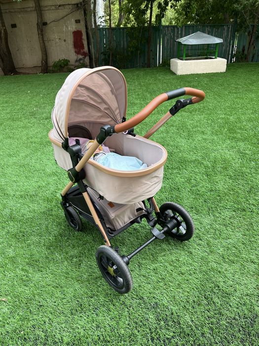 Коляска для прогулки