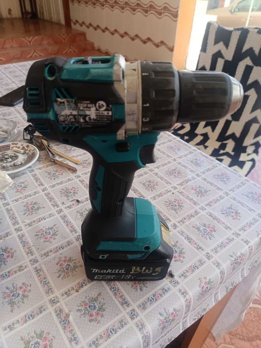 Filetanta Makita