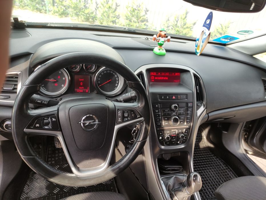 Opel astra j sport tourier, 1.7 diesel (125 hp), 2011, Euro5