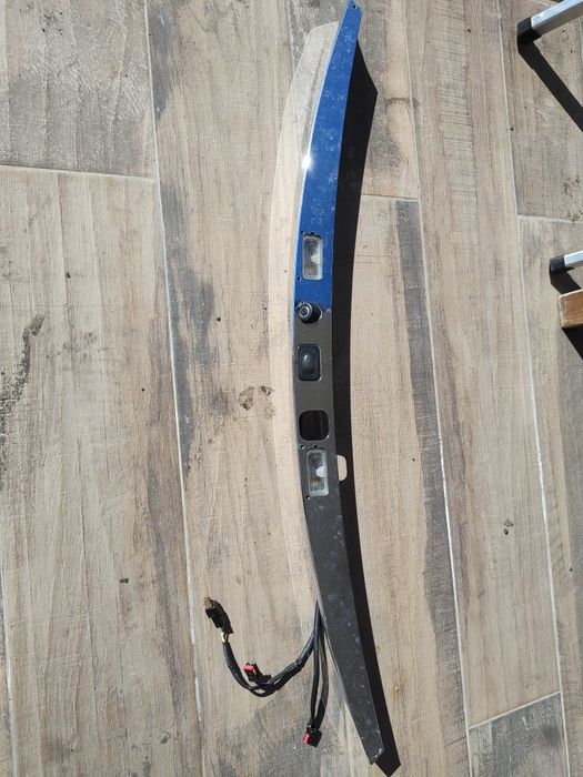 Ornament,bandou cu cameră  mansarier  Jaguar XF, an 2011!