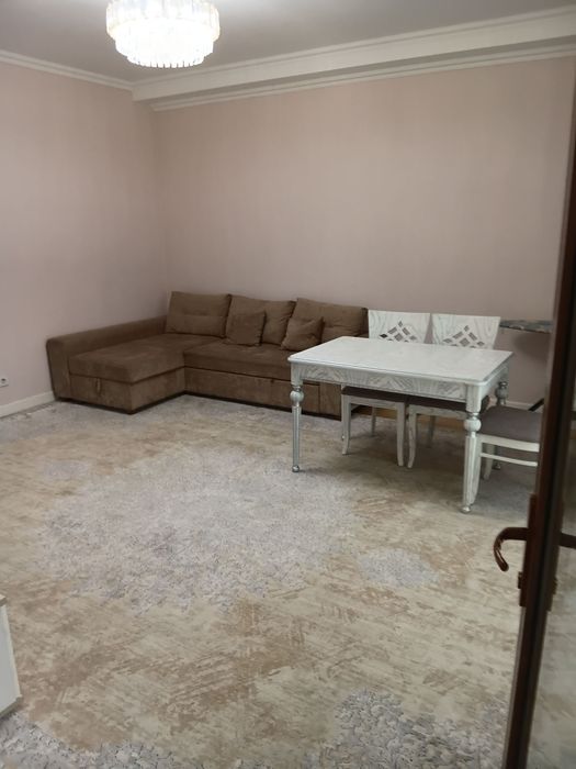 Yakkasaroy Istanbul city xamma sharoiti bor.novostryka.aeport 5 min
