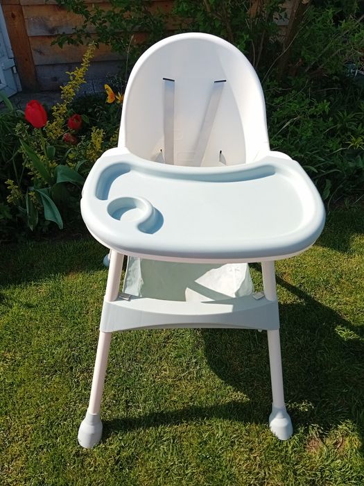 Scaun de masă pentru bebeluși