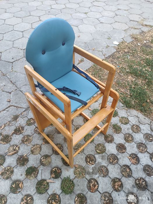 Дървено детско столче