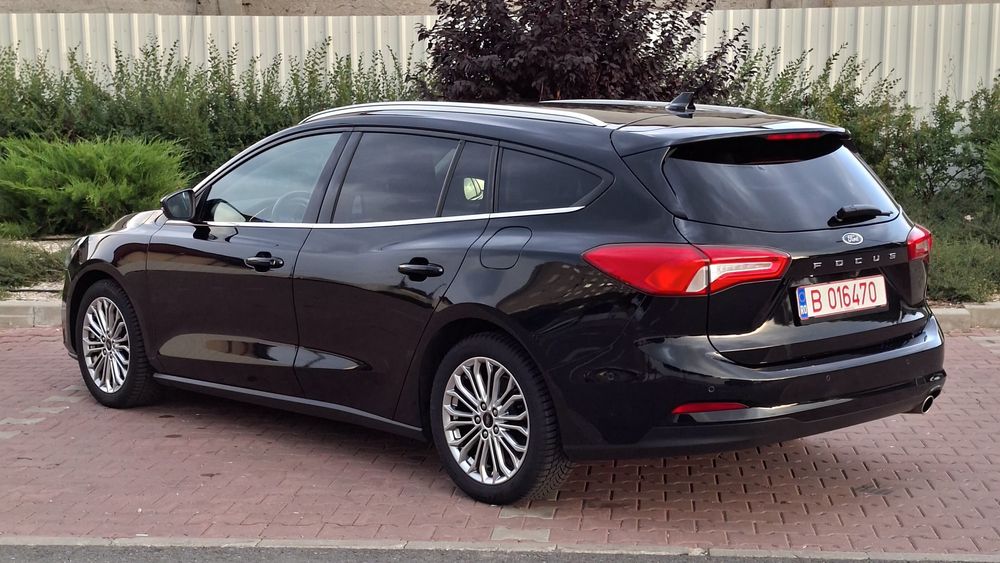 FORD Focus 2022 — imagine 3