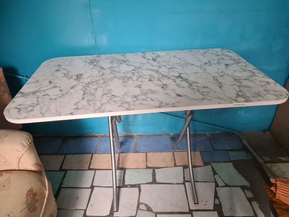 Стол 1,5 на 2 м Новый