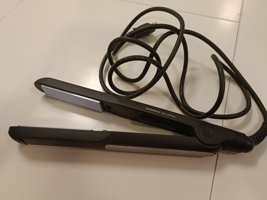 Placa de indreptat parul Braun Satinliner Ion Shine