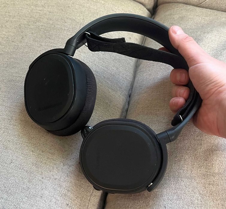 Casti gaming SteelSeries Arctis 5 RGB ChatMix USB PC PS4