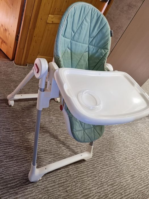 Детский стульчик для кормления