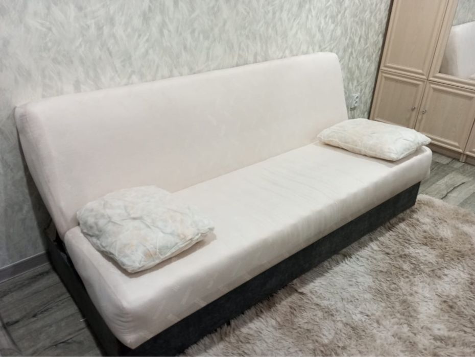 Продам подростковый диван