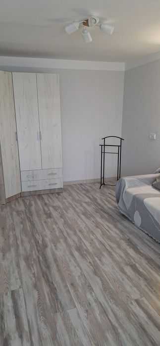 Сдам квартиру посутосно и более.