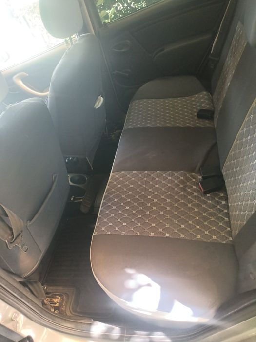 Renault Sandero 2011