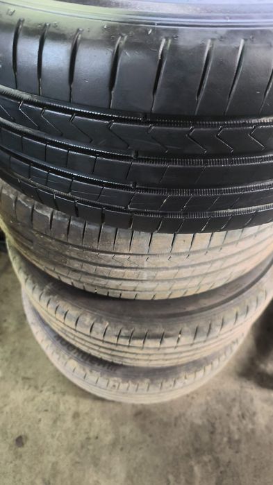 Vând anvelope 225 50 r17 Hankook