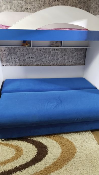 Продам двухяросную кровать в отличном состоянии