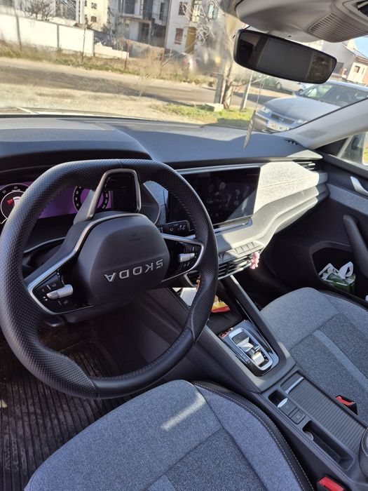 Vând Skoda Octavia 2025
