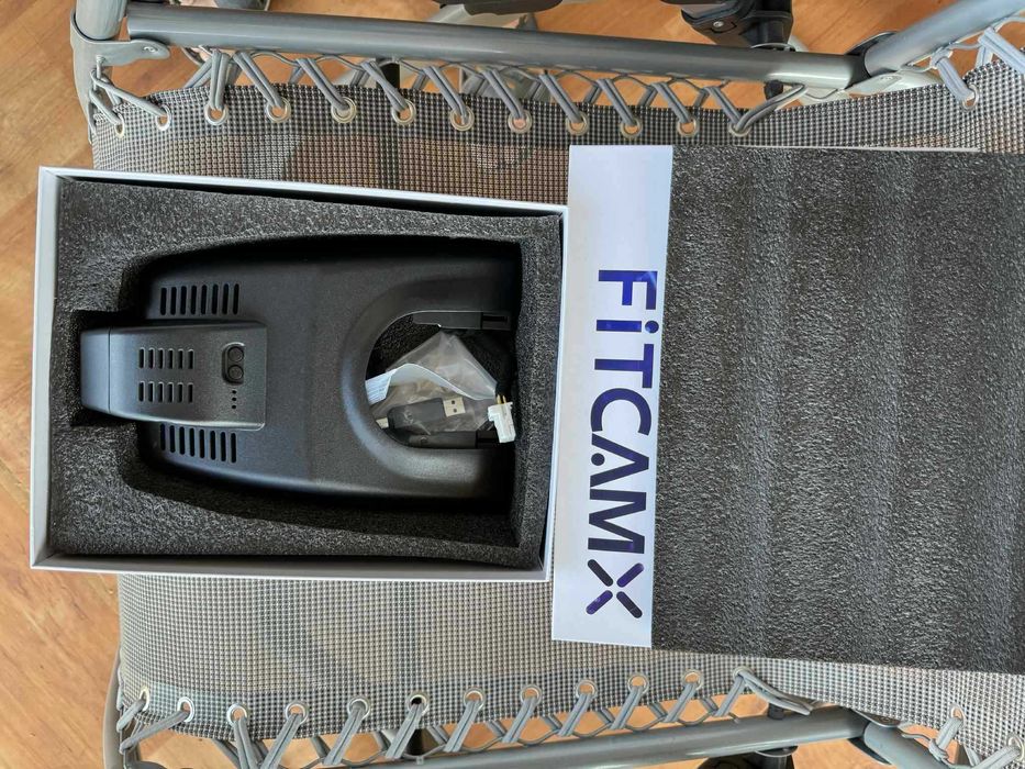 Fitcamx Dash Cam за Toyota RAV4 2025