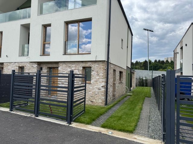 PF Vand duplex finalizat în Gheorgheni , Iulius Mall , Baza sportiva ,