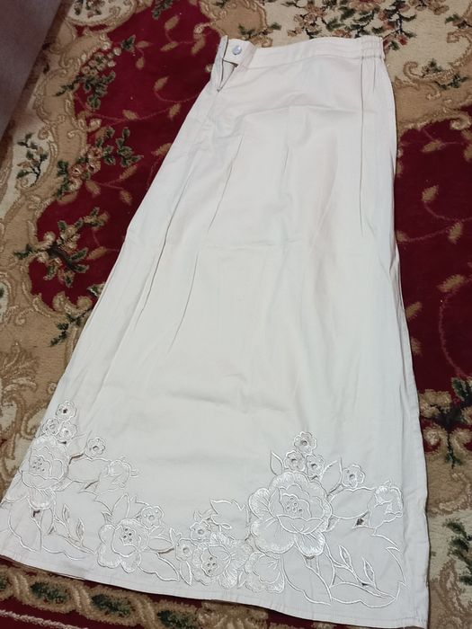 Юбки женские прадаю