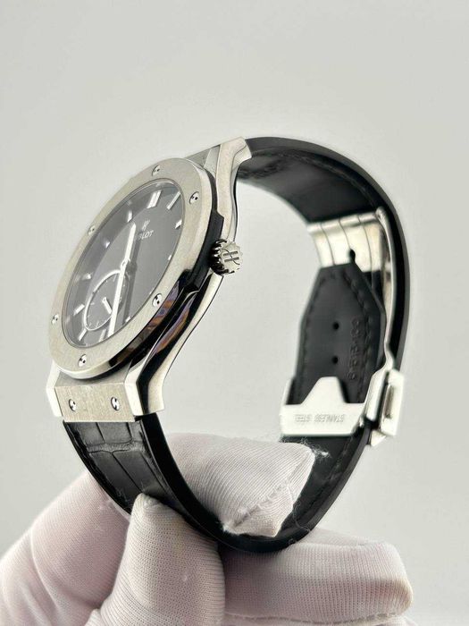 Часы Hublot Classic Fusion Ultra-Thin