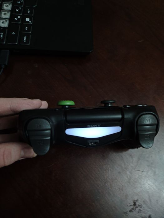 Продам Dualshock 4 от Ps4