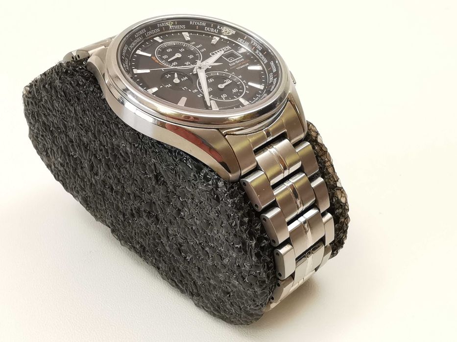 Citizen Eco-Drive Radio Controlled Titanium AT8130-56E мъжки часовник със соларно захранване, сапфир кристал и изработен от титан