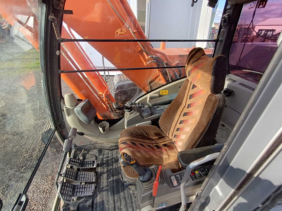 Excavator pe senile Hitachi ZX250LCN-3, 25 tone, 2010