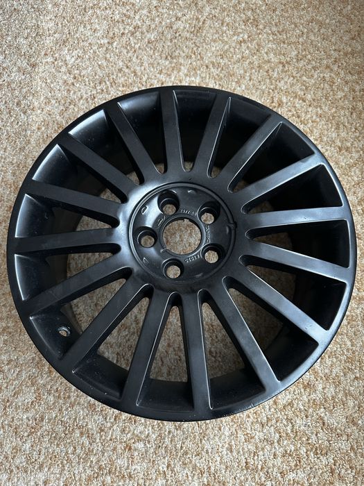 4 броя джанти Ford ST 220 с летни гуми