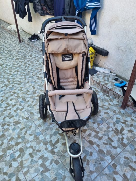 Vând 2 cărucioare de copii