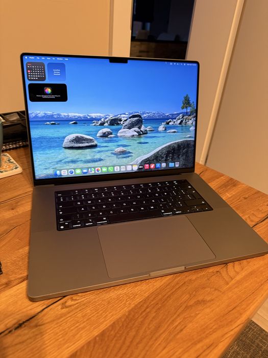 Apple MacBook Pro 16” M1