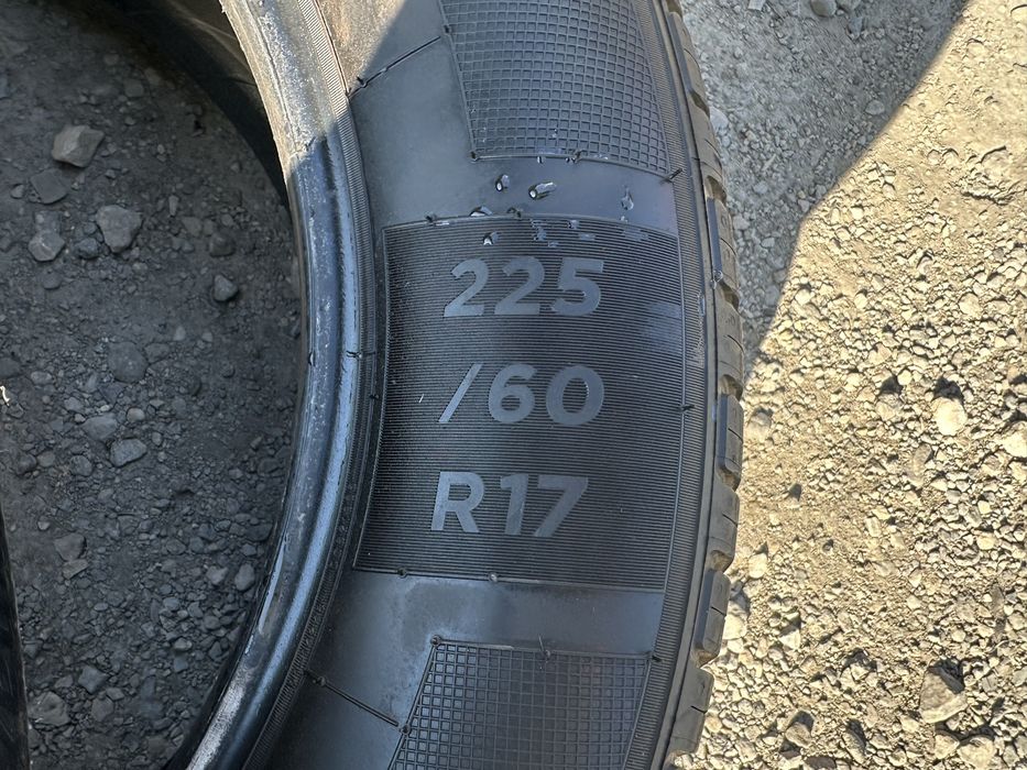 Гуми летни 225/60/17 - DOT 2125