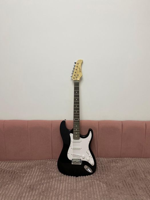 электрогитара стратокастер