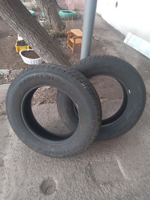 Шины на газель 5 штук . 185 на 75 16р.