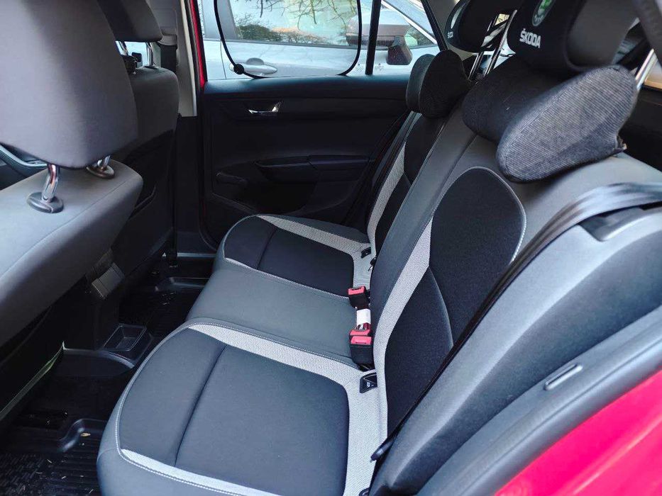 Продавам Шкода Фабия