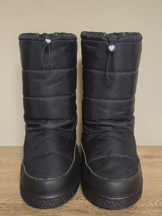 Love Moschino оригинални дамски апрески