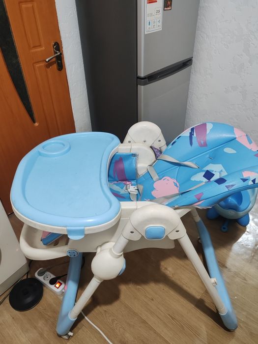 Продам детский столик Wingoffly s600 синий