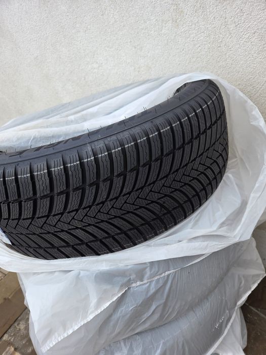 Cauciucuri noi 235 /55/18