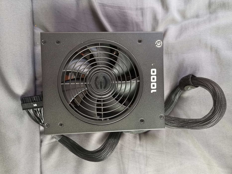Sursa EVGA 1000 GQ, 80+ Gold, 1000W, Modulara