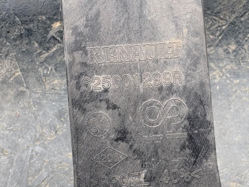 Trager cu defect Nissan NV300