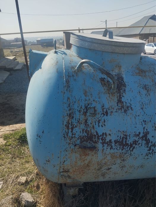 Бочка для воды  емкость 3,8 куб