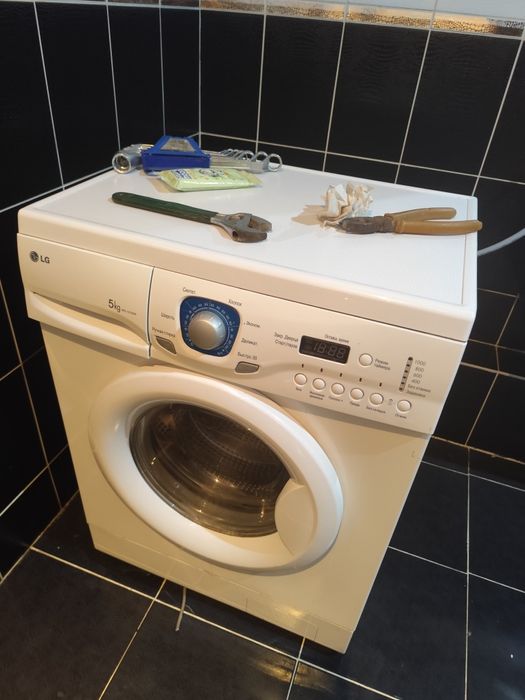 Отдам 2 нерабочее стиральные машины