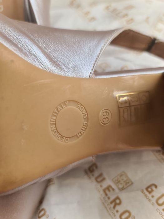 Босоножки сшиты по заказу