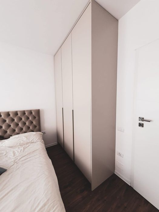 Dreasinguri mobilier pe comanda