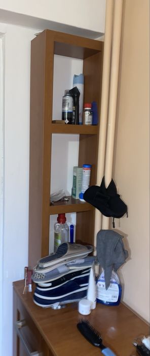 Vând mobilă de bucatarie cu electrocasnice si alte obiecte