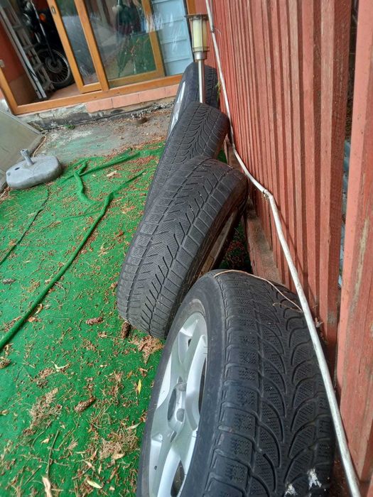 Roti Wolkswagen Touareg R17 anvelope Wintrac xtreme x