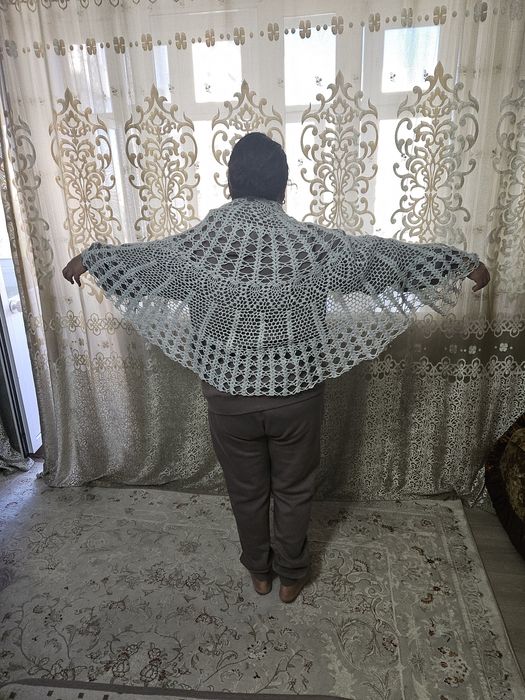 Шаль накидка  ручной работы