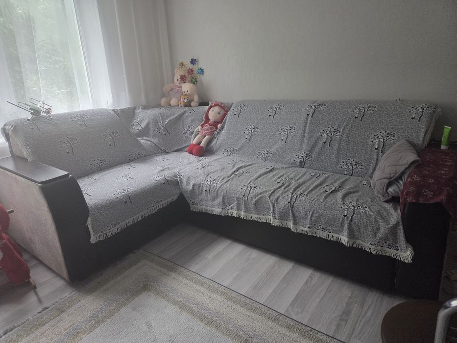 Продам диван угловой,в отличном состоянии.