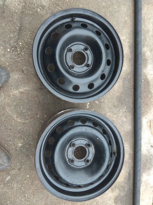 Продавам джанти,2бр.14цола и 2бр.15цола  25лв. всяка.