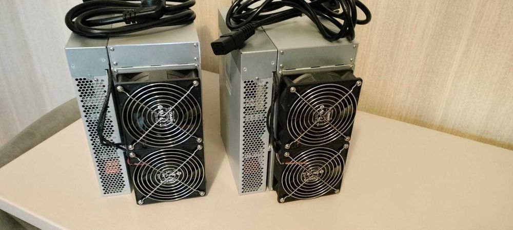 Vand doua ICERIVER kaspa KS5M 15TH kas Miner