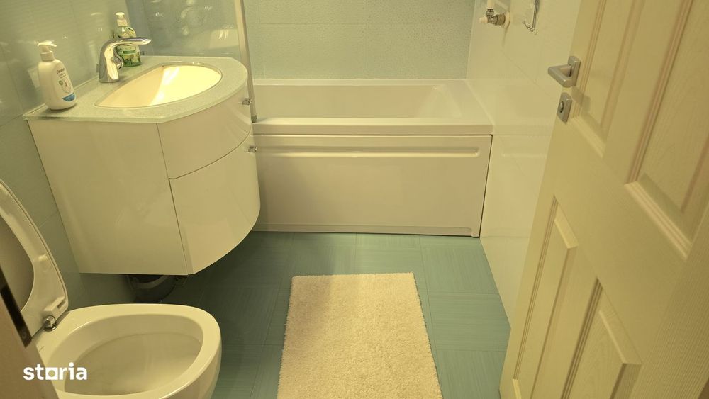 Inchiriez apartament 2 camere dec. Deva,  Spitalul Judetean, etaj 3,