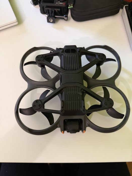 Dji Avata 2 pachet Fly more combo